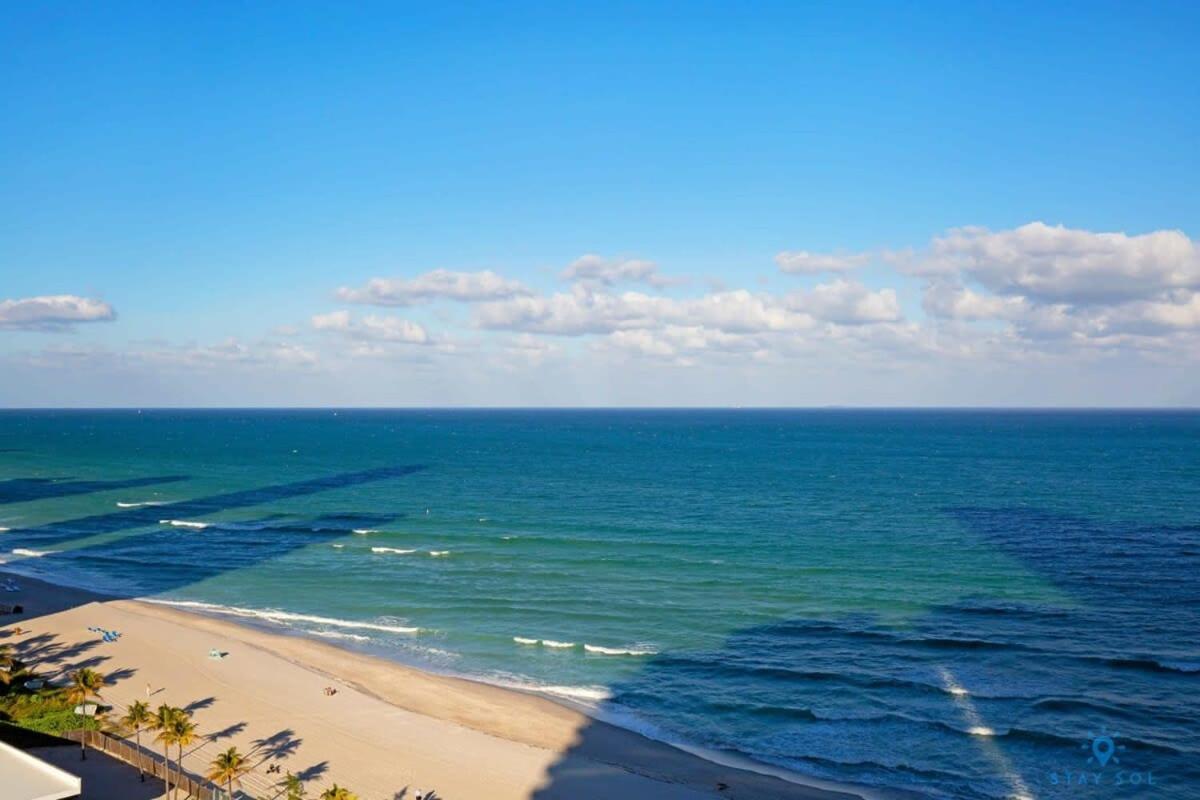 Beachfront Resort Pool Ocean View Balcony Gym Aventura Bagian luar foto